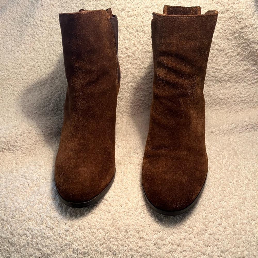 Brown suede Vince Camuto ankle boots